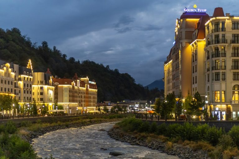 Discover the Allure of Luxury Casino Hotels: A Traveler’s Paradise
